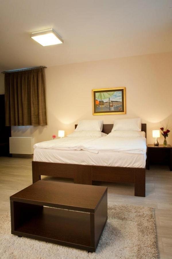 4Rooms Розтоки Экстерьер фото